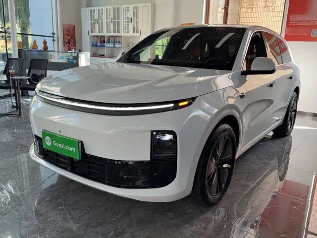 Li Auto Li Auto L6 2024 Max — Фото автомобиля 3
