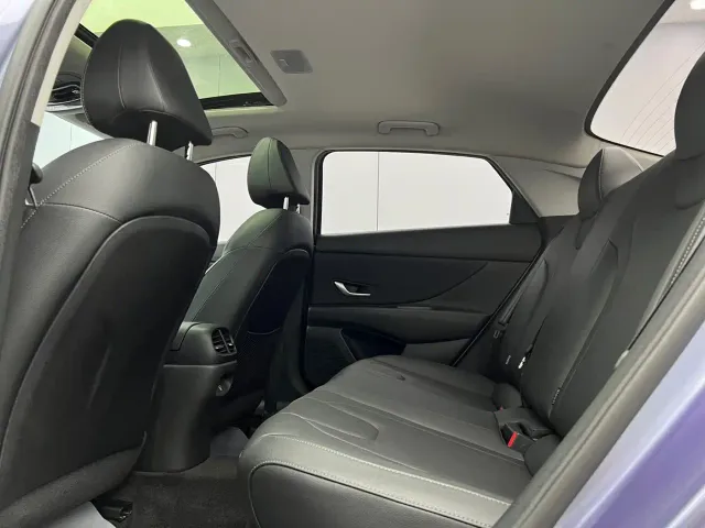 Hyundai Elantra — Фото автомобиля 8