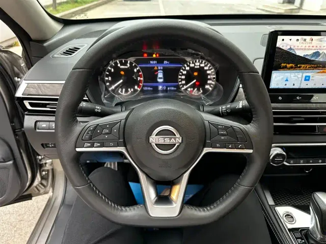 Nissan Teana — Фото автомобиля 8