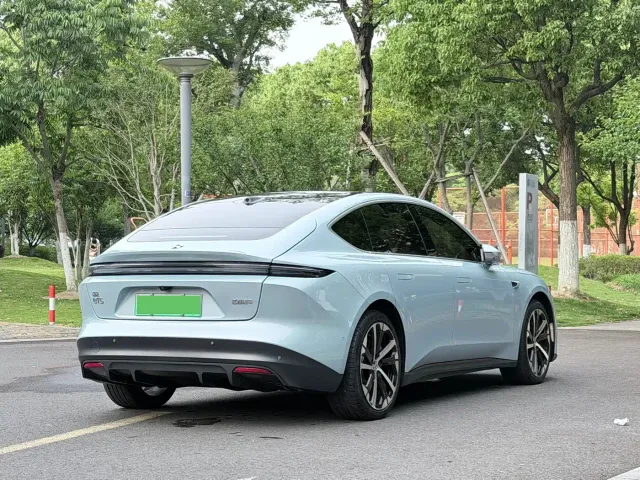 Nio ET5 — Фото автомобиля 10