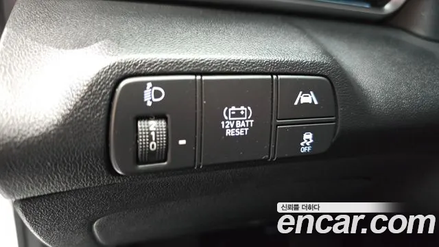 Hyundai AVANTE Modern — Фото автомобиля 15