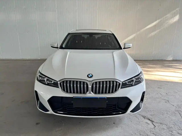BMW 3 Series — Фото автомобиля 3