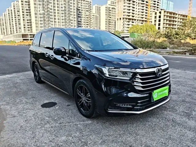 Honda Odyssey — Фото автомобиля 3