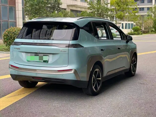 GAC Aion Y — Фото автомобиля 12