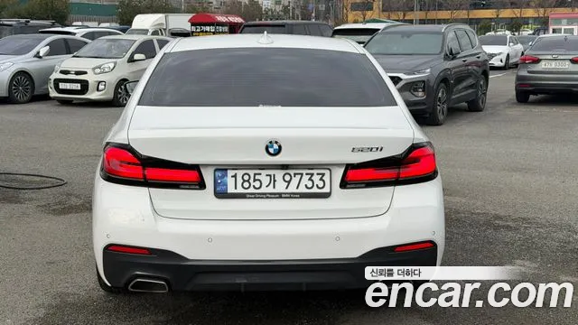 BMW 5-Series — Фото автомобиля 4