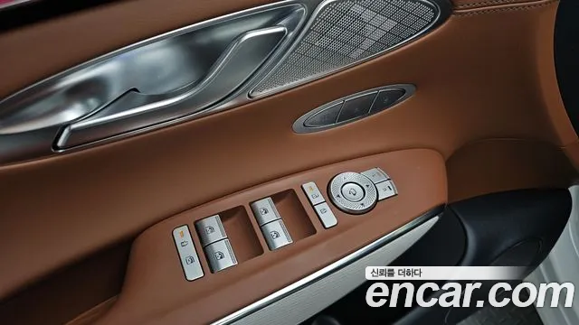 Genesis GV70 2.5T Бензин AWD — Фото автомобиля 4