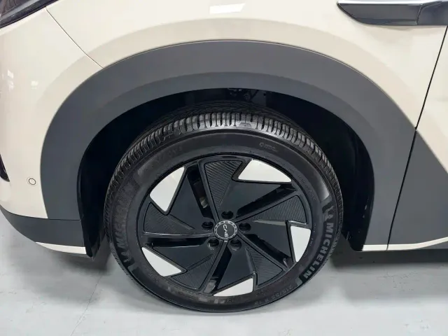 BYD Sealion 05 EV — Фото автомобиля 11