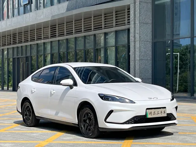 BYD Seal 05 DM-i — Фото автомобиля 3