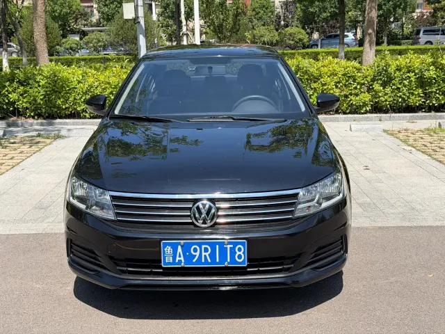 Volkswagen Lavida — Фото автомобиля 2