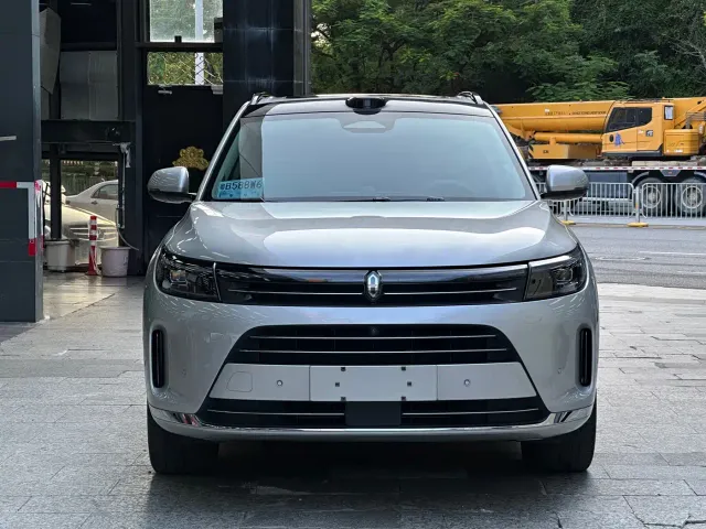 Aito M7 — Фото автомобиля 2