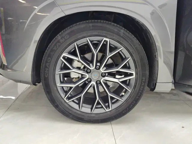 Changan Z6 — Фото автомобиля 6