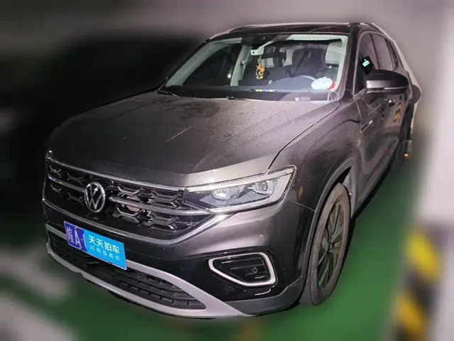 Фотография автомобиля — Volkswagen Tayron