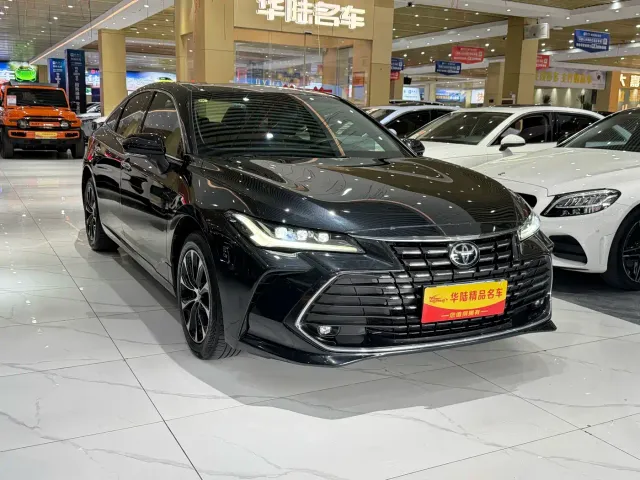 Toyota Avalon — Фото автомобиля 3