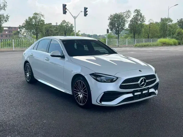 Mercedes-Benz C-Class — Фото автомобиля 3