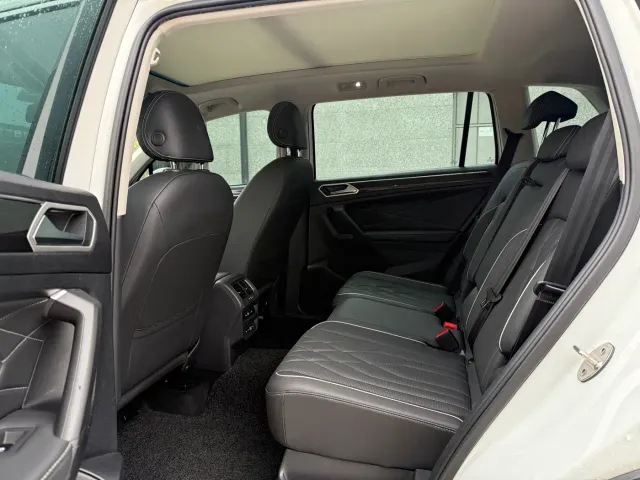 Volkswagen Tiguan L — Фото автомобиля 5