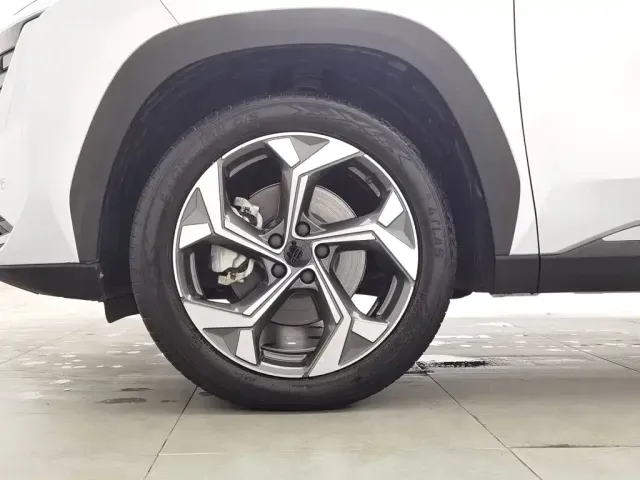 Geely Boyue L — Фото автомобиля 17