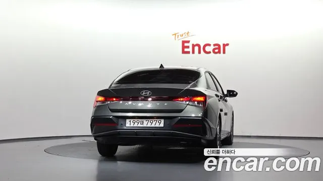 Hyundai Avante CN7 — Фото автомобиля 4