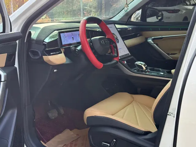 Geely Boyue L — Фото автомобиля 5
