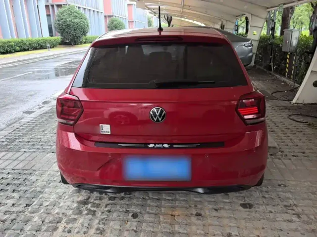 Volkswagen Polo — Фото автомобиля 5