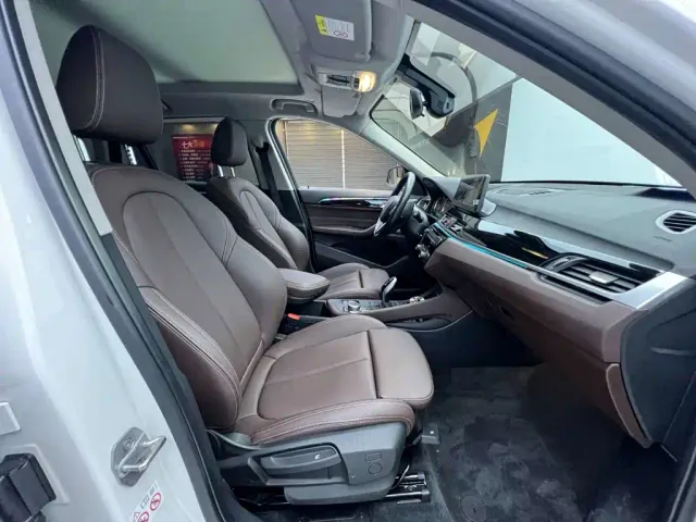 BMW X1 — Фото автомобиля 16