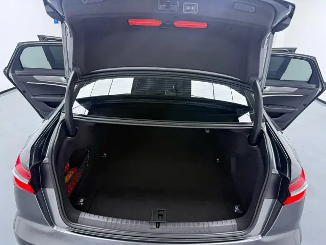 Audi A6L — Фото автомобиля 6