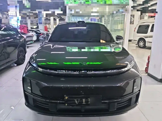 Li Auto L7 — Фото автомобиля 2