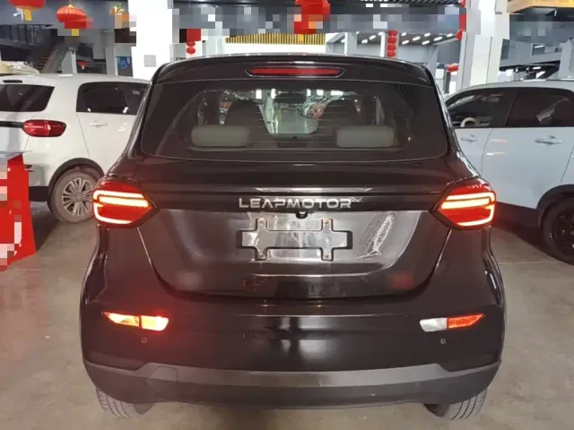 Leapmotor T03 — Фото автомобиля 5
