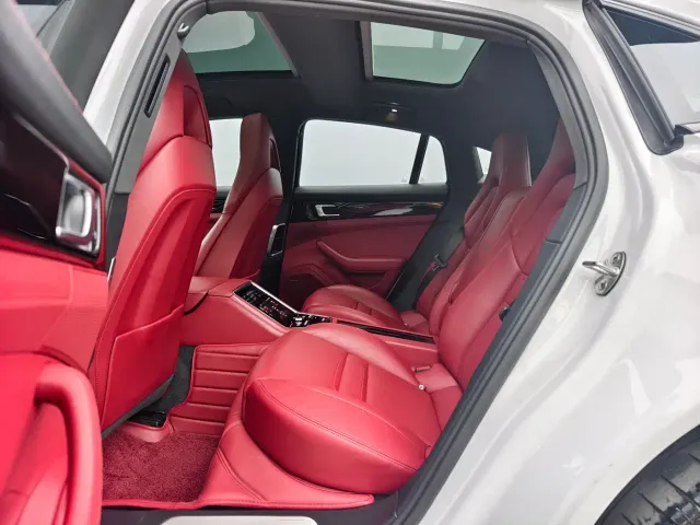 Porsche Panamera — Фото автомобиля 14