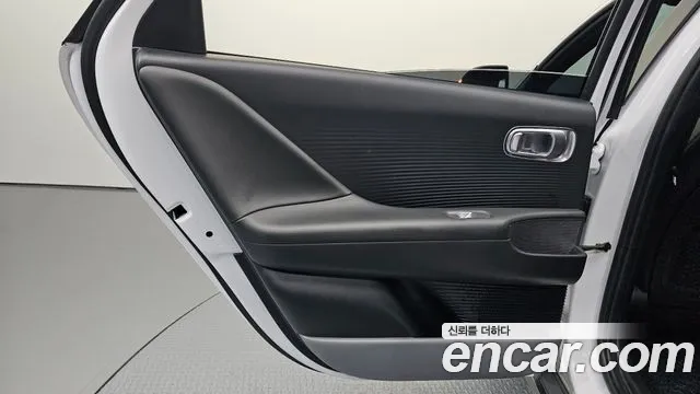 Hyundai Ioniq6 — Фото автомобиля 24