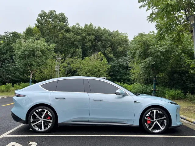 Nio ET5 — Фото автомобиля 16