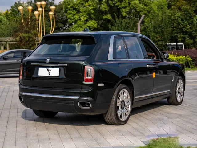 Rolls-Royce Cullinan — Фото автомобиля 6