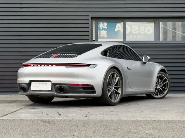 Porsche 911 — Фото автомобиля 2