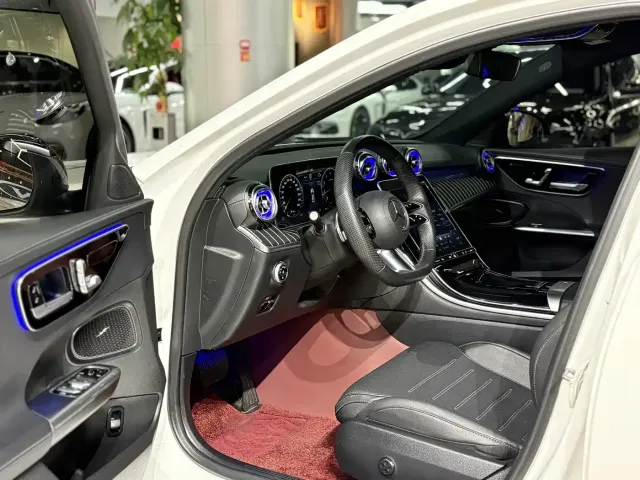 Mercedes-Benz C-Class — Фото автомобиля 4