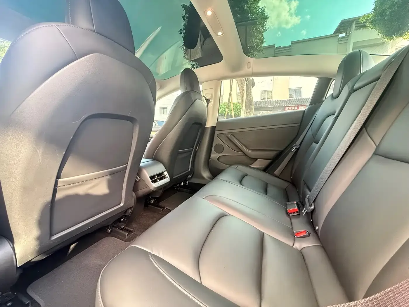 Tesla Model 3 2022 Performance High-Performance AWD — Фото автомобиля 10