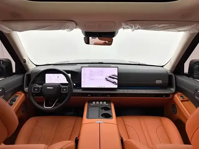 Haval Great Wall H10 — Фото автомобиля 9