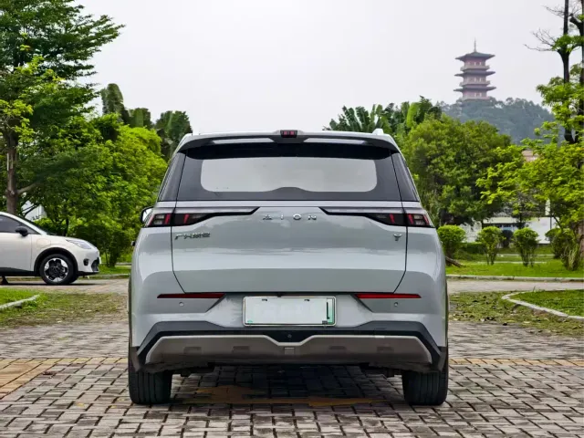 GAC Aion Y — Фото автомобиля 10
