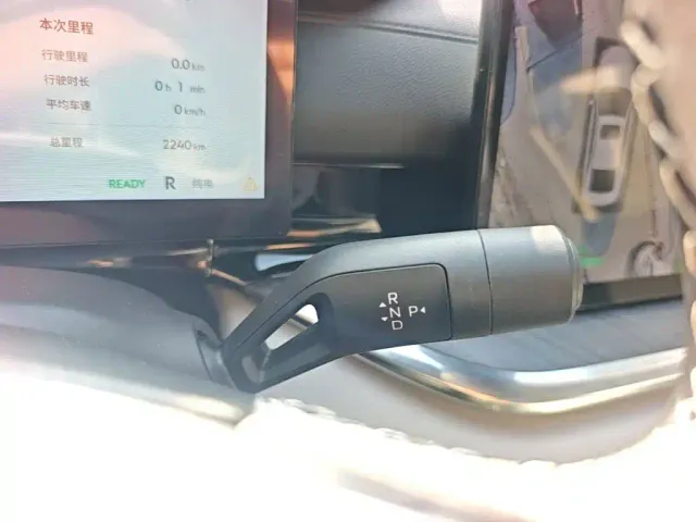Geely Galaxy Stellar 6 — Фото автомобиля 13