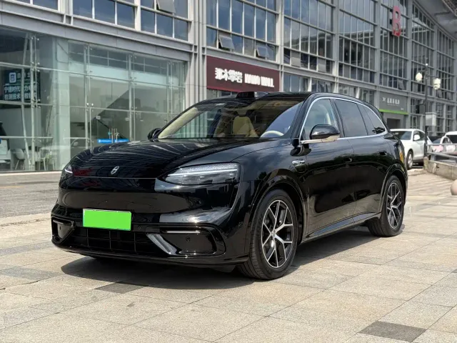 Фотография автомобиля — Aito M6