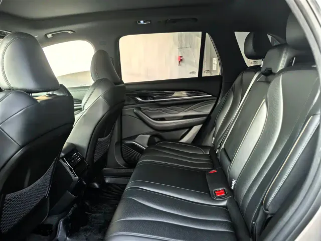 Geely Xingyue L — Фото автомобиля 7