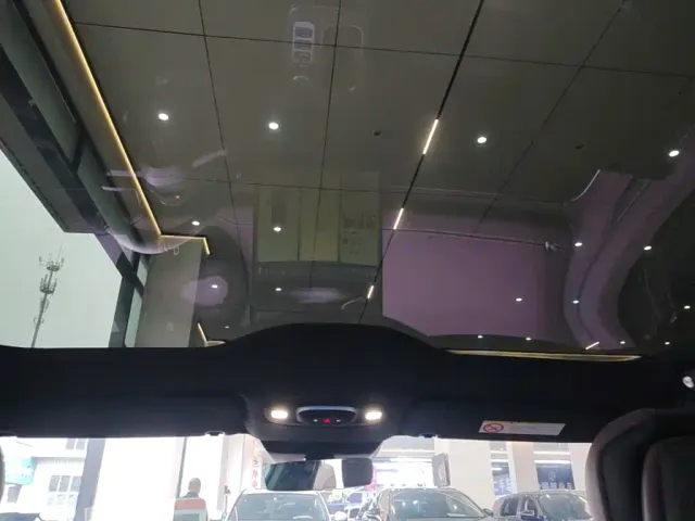 Xiaomi SU7 — Фото автомобиля 17