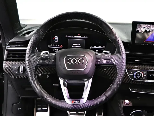 Audi RS 5 — Фото автомобиля 10