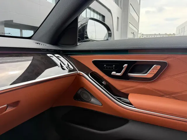 Mercedes-Benz Maybach S-Class — Фото автомобиля 11