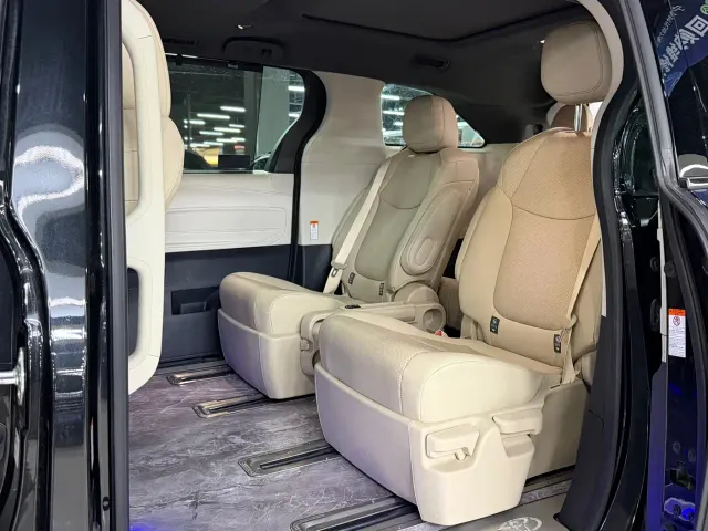 Toyota Granvia — Фото автомобиля 7