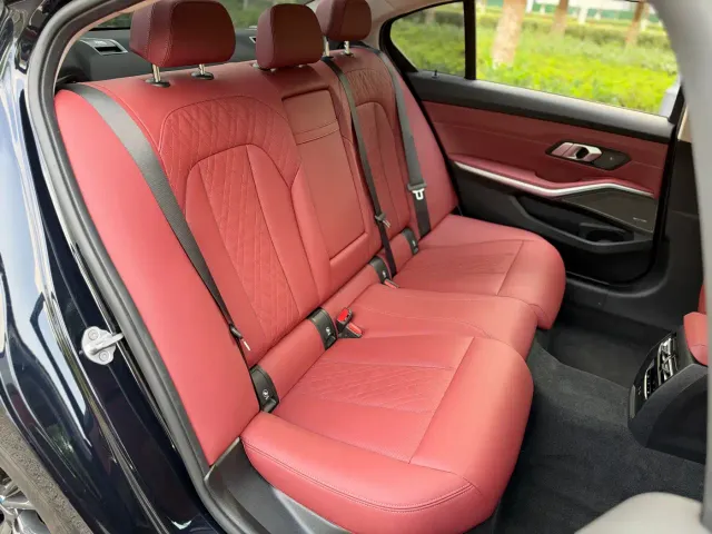 BMW 3 Series — Фото автомобиля 7