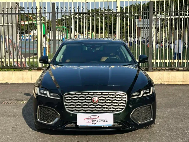 Jaguar XFL — Фото автомобиля 2