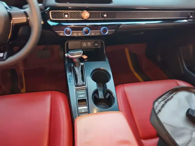 Honda Civic — Фото автомобиля 13