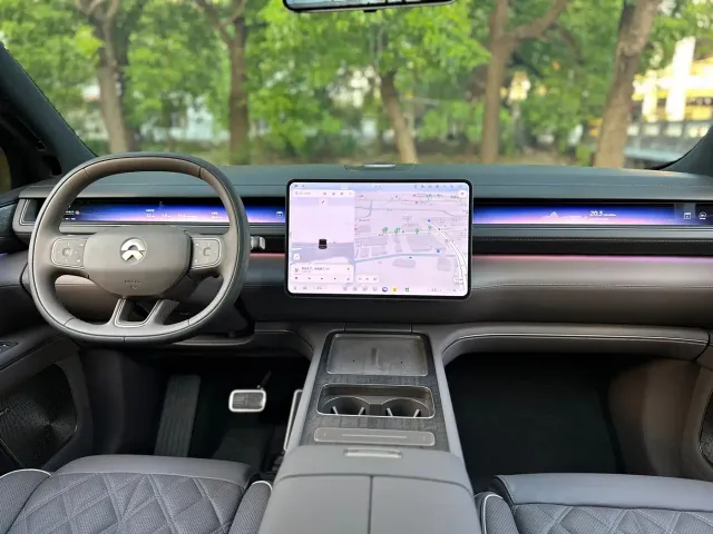 Nio ES8 — Фото автомобиля 19