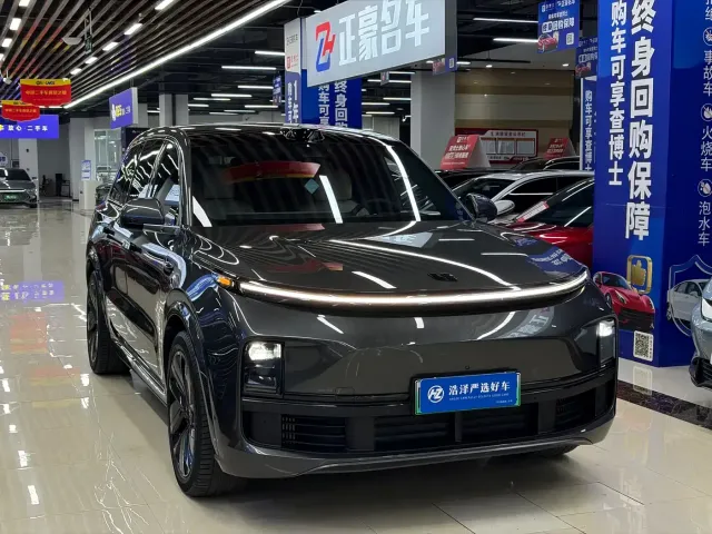 Li Auto L9 — Фото автомобиля 3