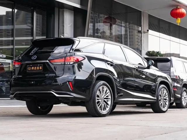 Lexus RX — Фото автомобиля 3