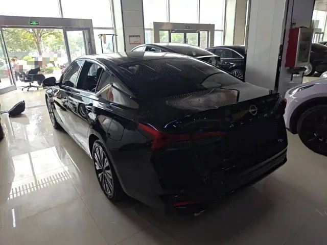 Nissan Teana 2022 2.0L XL-TLS Comfort Edition — Фото автомобиля 4